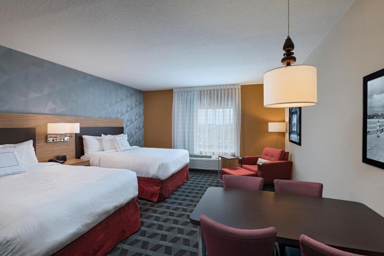 Towneplace Suites By Marriott Naples Vineyards Esterno foto